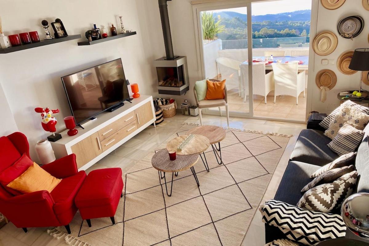 Spectacular Sea View Duplex Near Marbella