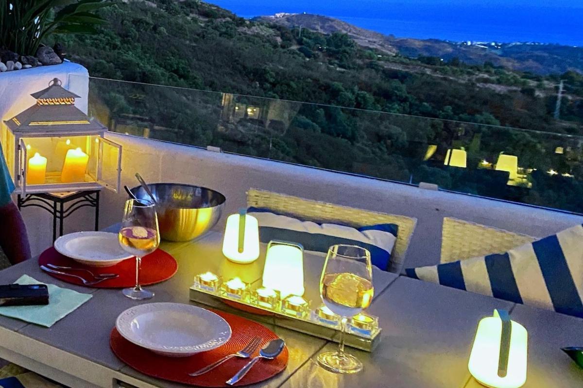 Spectacular Sea View Duplex Near Apartment Marbella
